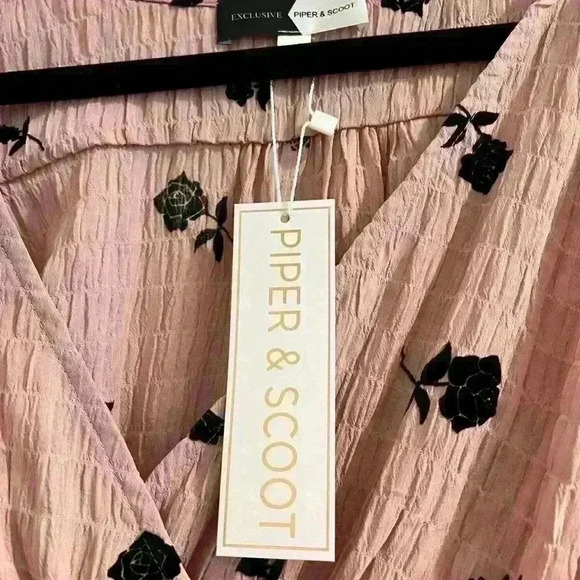 Finley Floral Maxi Dress in Pink size large - Picture 3 of 5